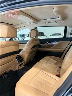 بي ام دبليو الفئة 7